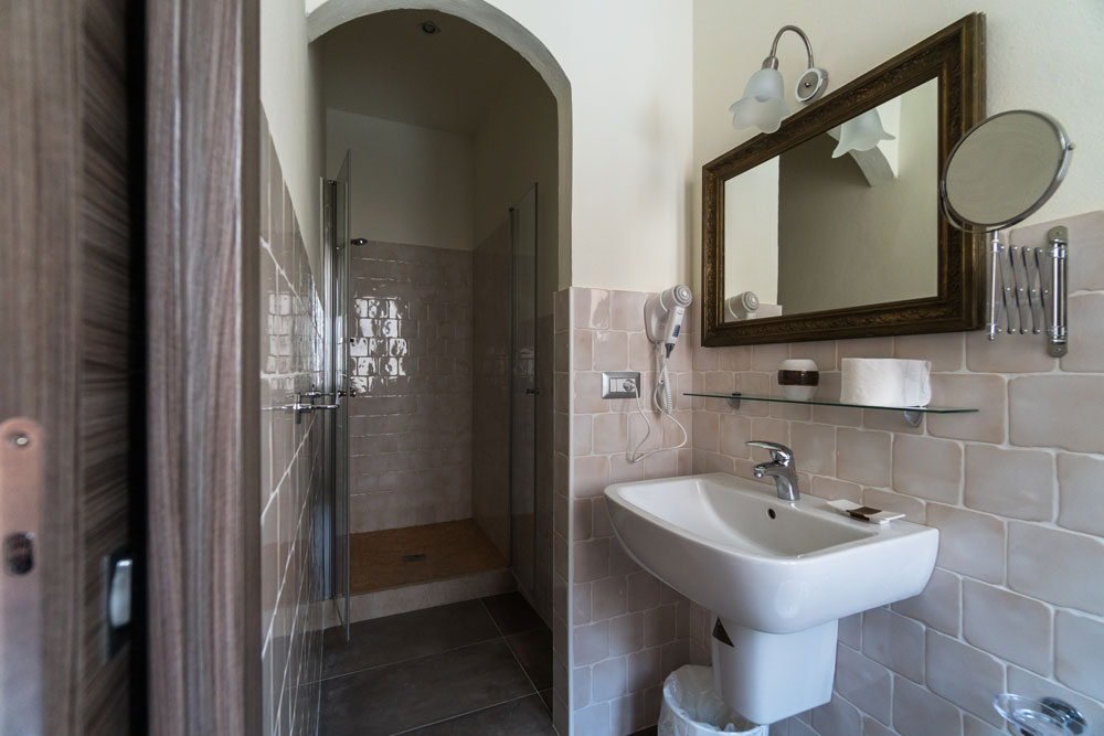 Relais Corte dei Turchi Longiano-Emilia Romagna-bagno-b&b