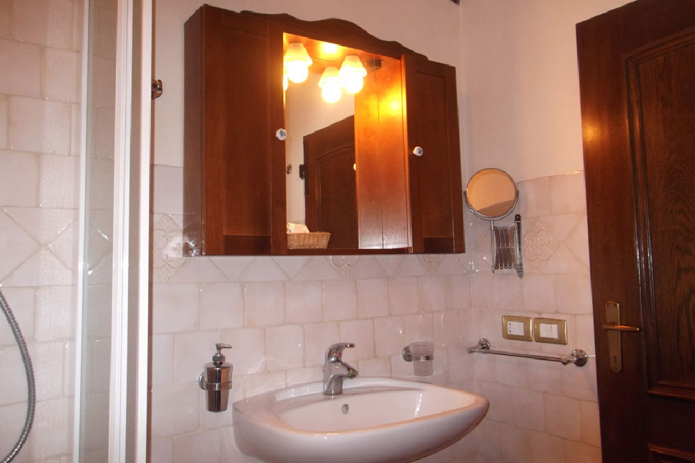 Relais Corte dei Turchi Longiano-Emilia Romagna-bagno-appartamento