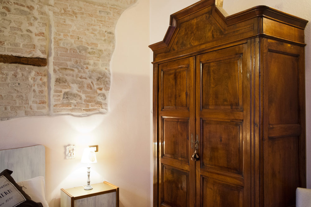 Relais Corte dei Turchi Longiano-Emilia Romagna-camera da letto-bed and breakfast